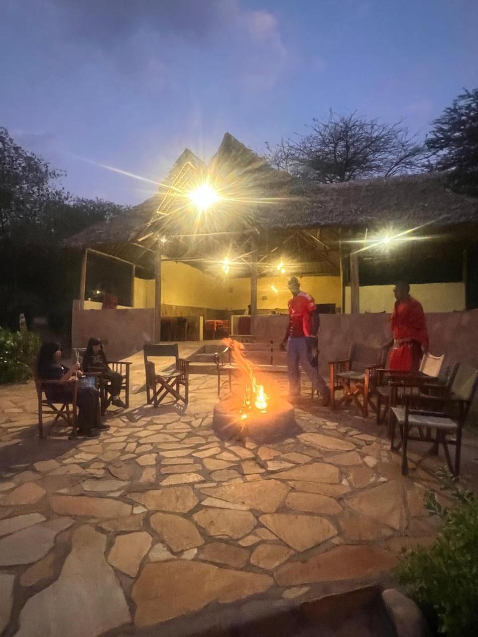 Hotel Mara Sunset Camp à Réserve nationale du Masai Mara Extérieur photo